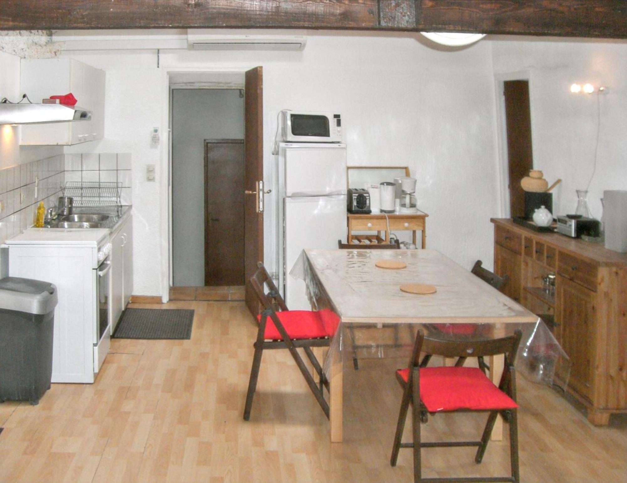 Maison Charmante Avec Terrasse Et Jardin A Noves Dış mekan fotoğraf